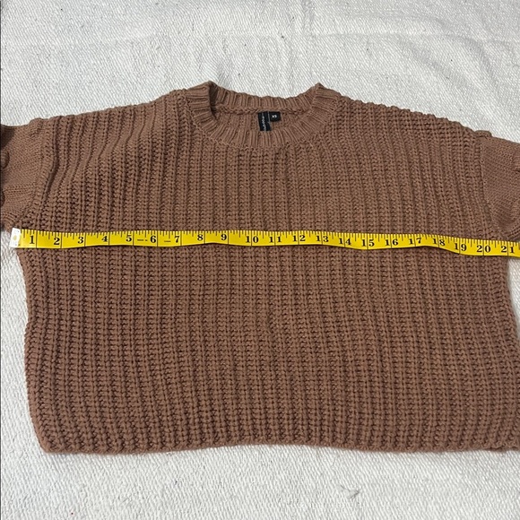 moon & madison Textured Knit Sweater in Brown - Picture 3 of 4